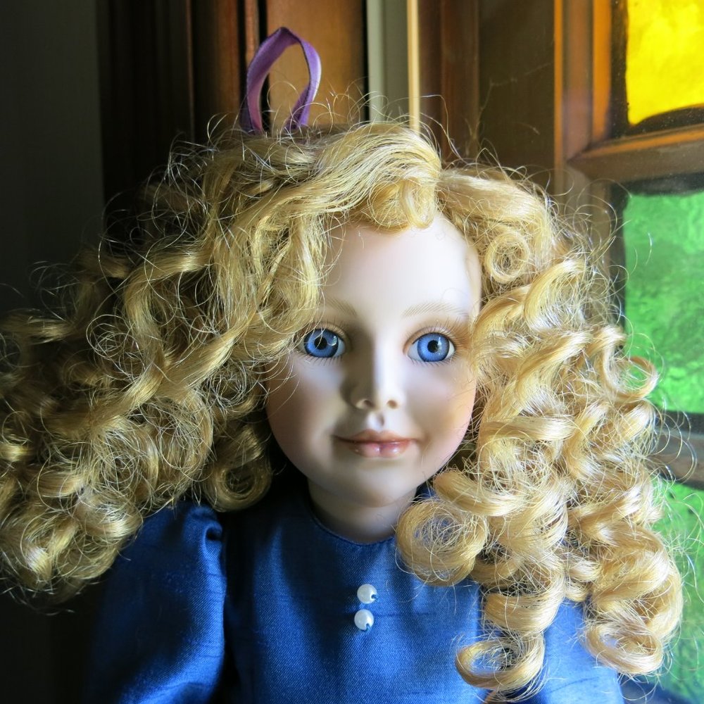 Vintage Cindy Mcclure Collectible 1997 Doll - Picture 2 of 7